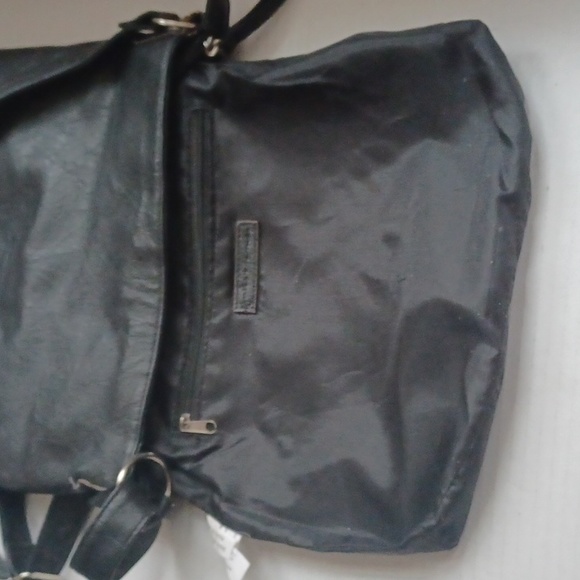 4/$30 Black Crossbody Purse - Medium Size - Picture 6 of 10